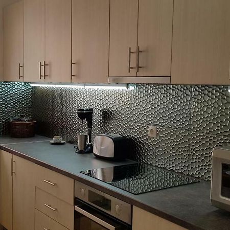 Spacious Apartment In The Historical Center Of Atena Exterior foto
