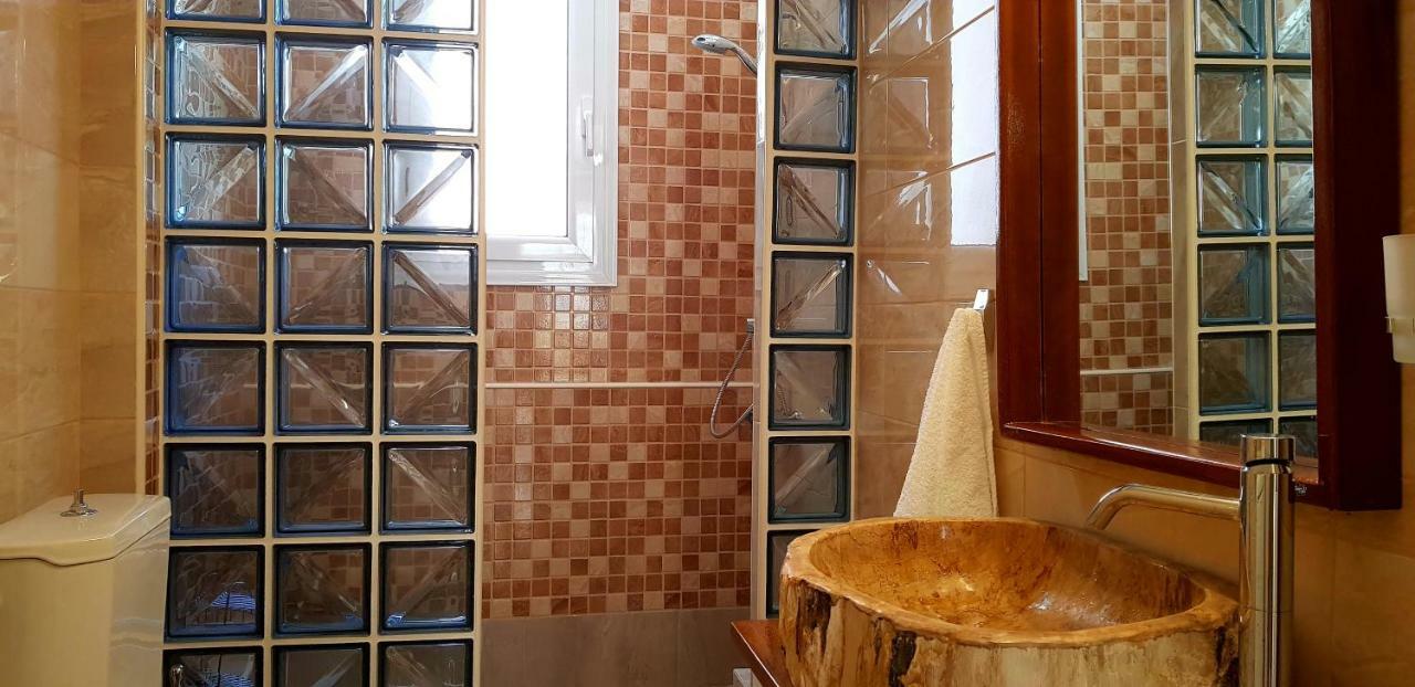 Spacious Apartment In The Historical Center Of Atena Exterior foto