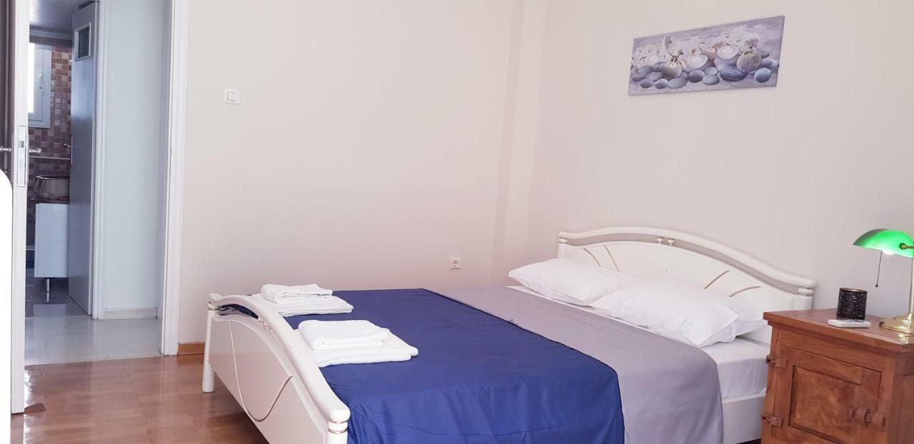 Spacious Apartment In The Historical Center Of Atena Exterior foto