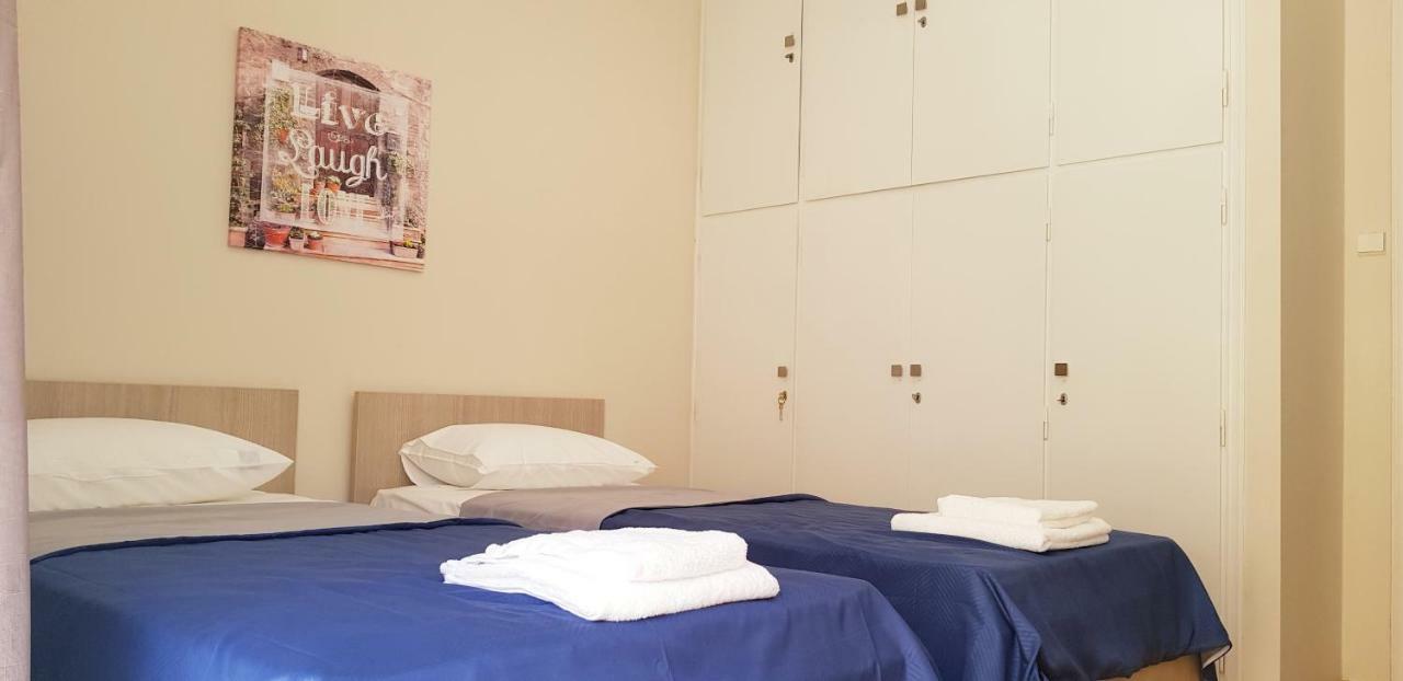 Spacious Apartment In The Historical Center Of Atena Exterior foto